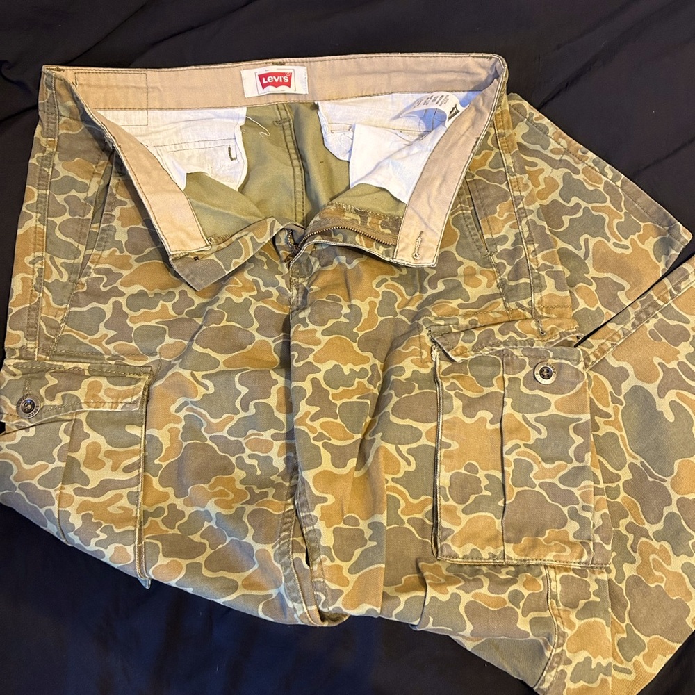 Levi Cargo Pants